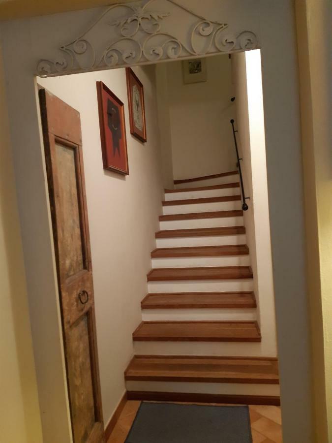 B&B La Casa Di Alice Фолиньо Экстерьер фото