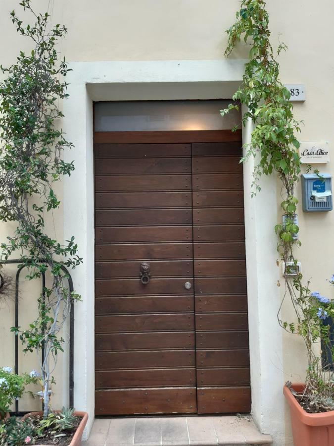 B&B La Casa Di Alice Фолиньо Экстерьер фото