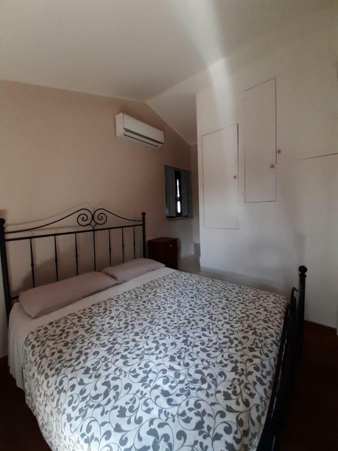 B&B La Casa Di Alice Фолиньо Экстерьер фото