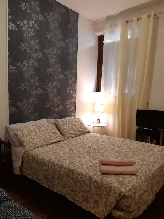 B&B La Casa Di Alice Фолиньо Экстерьер фото